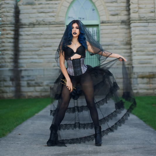 3 Ways to Seamlessly Add Waist Training to Your Lifestyle