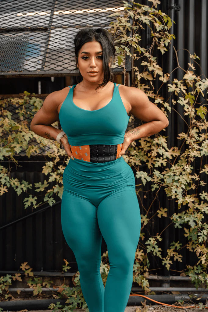 Setting Fitness Goals With a Waist Trainer