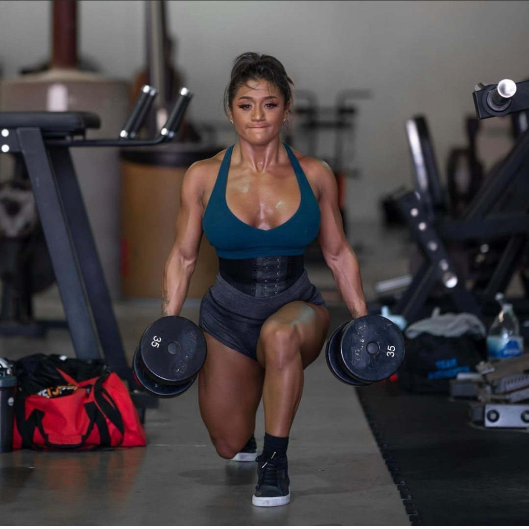 Corsets vs. Cinchers: What’s the Difference