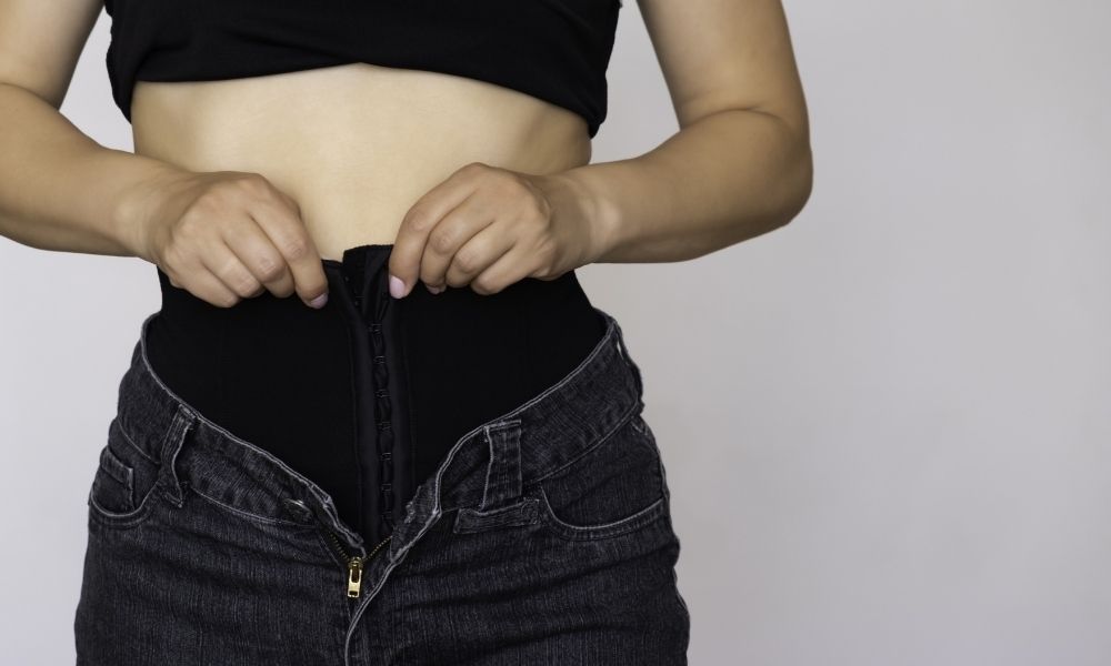 The Differences Between Waist Trainers and Shapewear